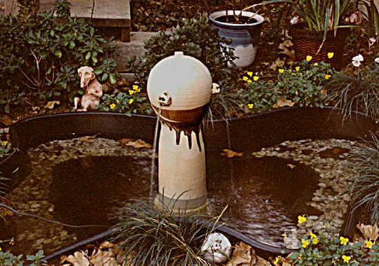 Fount1.gif (637728 bytes)